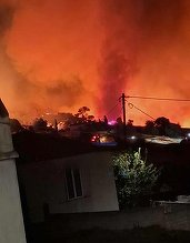 VIDEO Un nou incendiu în cea de-a doua mare insulă a Greciei. Pompierii fac progrese în Creta