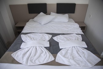 INEDIT Speriați de furturi, hotelierii de pe litoral montează...alarme în prosoape și lenjerii