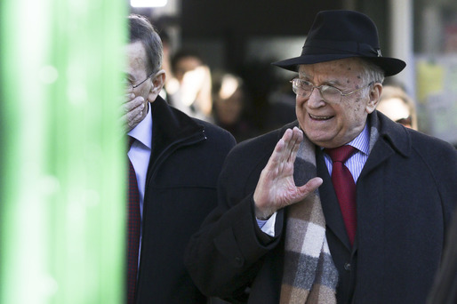 Ion Iliescu în cel mai important ziar american: Nu afemeiat, nu iubitor, nu s-a îmbogățit pe seama statului. Dar iubea prea mult puterea!