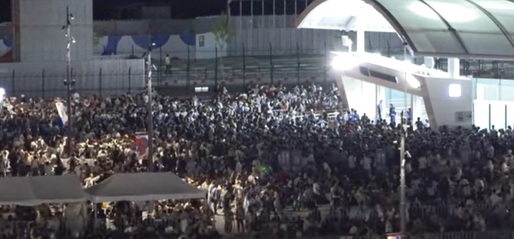 Mii de vizitatori, blocați peste noapte la o expoziție VIDEO