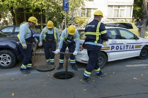 Explozie puternică în București. Procurorii deschid o anchetă VIDEO&FOTO