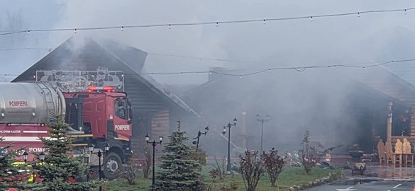 Incendiu la o pensiune din Gura Humorului. O persoană a murit FOTO