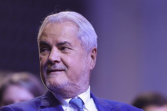 Adrian Năstase a fost operat FOTO