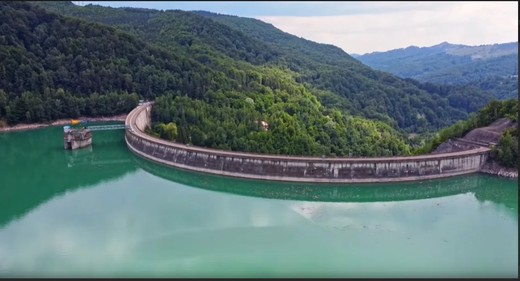 Apele Române solicită declararea stării de urgență pentru populația afectată de oprirea apei din barajul Paltinu