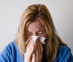 Alertă de gripă transmisă în București, s-a ajuns la 80 persoane într-o zi la camera de gardă. „Este varianta de gripă circulantă prin Anglia, Italia, Spania.”