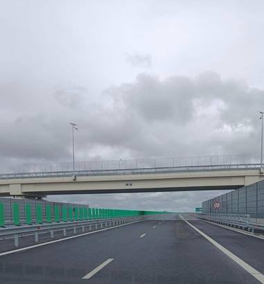 Grav accident cu 10 mașini și 30 de persoane. A fost activat Planul roșu FOTO