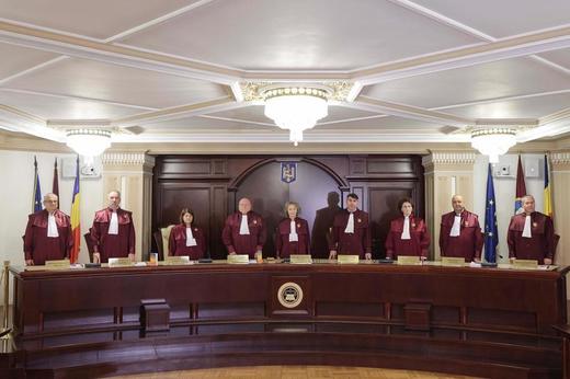 ULTIMA ORĂ CCR amână din nou decizia referitoare la noul proiect privind reforma pensiilor magistraților