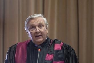 Profesor Emerit Dr. Mircea Beuran, Președinte, Academia de Științe Medicale, va participa la Profit Health.forum - Ediția a XVII-a