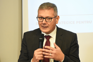 VIDEO Dacă rămânem doar la planul strategic, nu o să ajungem prea departe. Cătălin Radu, General Manager Bristol Myers Squibb România: Am avea un potențial între 700 de milioane și 1 miliard de euro anual valoare de studii clinice aduse în România - Profi