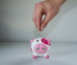 1 din 5 români întrebați spune că nu câștigă suficient. România, pe ultimul loc în privința economiilor gospodăriilor - sondaj ING
