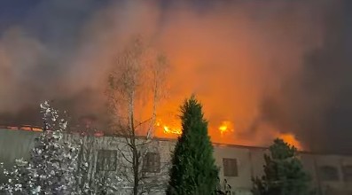 VIDEO Incendiu puternic la Mănăstirea Bistrița
