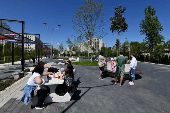 FOTO Parc nou în București, dar cu probleme care îl fac neatractiv pentru populație. Autoritățile intervin cu o reconfigurare în Parcul Timișoara nr. 10