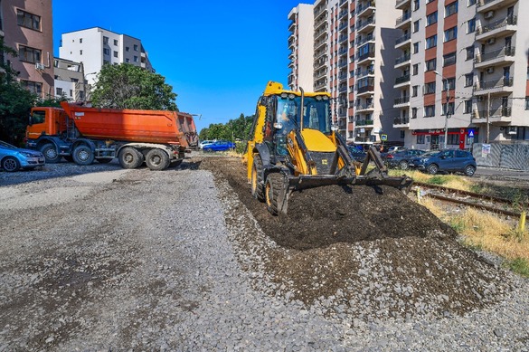 FOTO Parc nou în București, dar cu probleme care îl fac neatractiv pentru populație. Autoritățile intervin cu o reconfigurare în Parcul Timișoara nr. 10