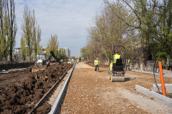 FOTO Parc nou în București, dar cu probleme care îl fac neatractiv pentru populație. Autoritățile intervin cu o reconfigurare în Parcul Timișoara nr. 10
