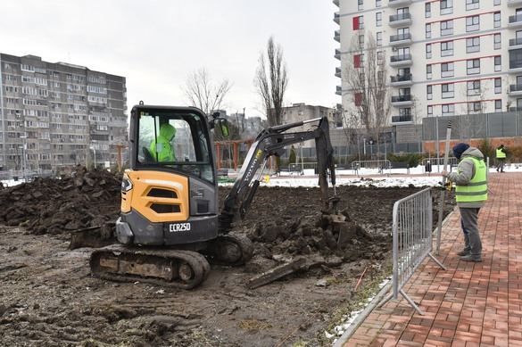 FOTO Parc nou în București, dar cu probleme care îl fac neatractiv pentru populație. Autoritățile intervin cu o reconfigurare în Parcul Timișoara nr. 10