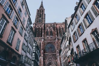 VIDEO Un tramvai a intrat într-un zid al gării din Strasbourg