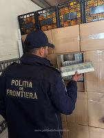 FOTO Captură uriașă a polițiștilor de frontieră: peste 7 milioane de țigarete, în valoare de peste 2 milioane de euro, ascunse într-un transport de citrice la Giurgiu