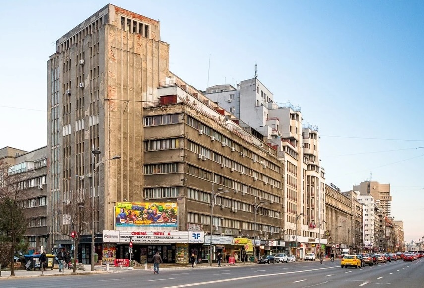 FOTO Blocul proiectat de nepotul lui Ion Creangă, din centrul capitalei, va intra în consolidare. Cinematograful Patria, loc emblematic pentru București din 1935, este închis de peste 10 ani așteptând lucrarea