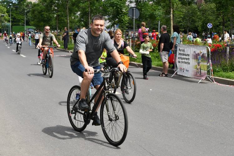 FOTO Ciucu, pe bicicletă: Continui și aici, vom avea piste