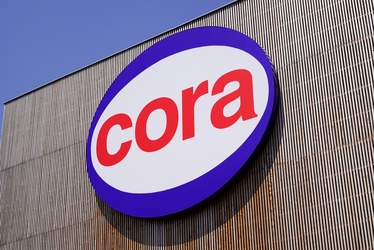 Bani UE pentru angajații concediați de Cora în Belgia și de companii auto în Spania 