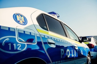 FOTO Fraudă cu mesaje în România. SMS-uri trimise în legătură cu taxe de parcare false