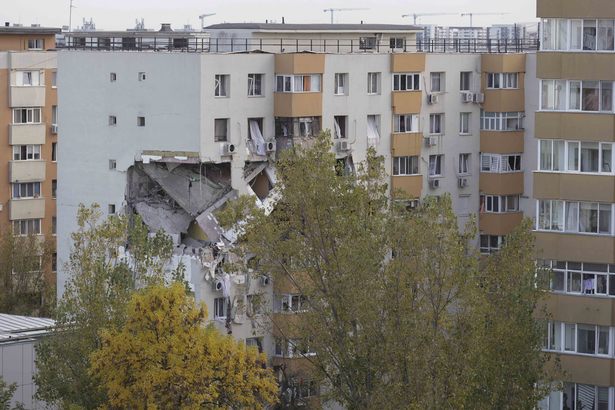 VIDEO Blocul explodat în Rahova: Vom lua apartament cu apartament pentru montarea senzori plus poze la toți pereții - Ciucu