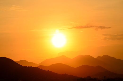 HARTĂ România, sub un nou val de caniculă. Urmează temperaturi de 39 de grade și nopți tropicale