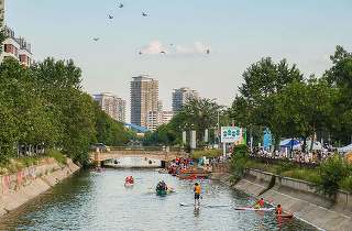 Dâmbovița va fi transformată radical: maluri reamenajate, mai multă vegetație, trasee pentru pietoni și bicicliști, grădini urbane și noi zone verzi
