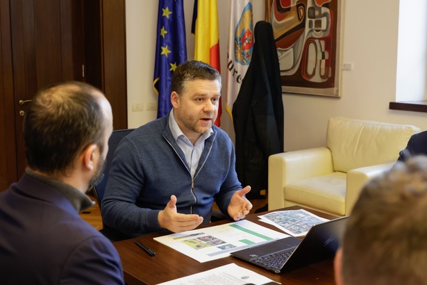 FOTO Ciucu unește, pietonal, Râul Dâmbovița și Centrul Vechi cu Tribunalul - Licitație lansată