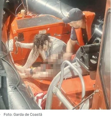 VIDEO O navă a luat foc în Marea Neagră, în zona economică exclusivă a României. Anunțul lui Nicușor Dan