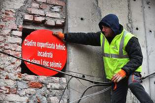 FOTO&LISTA 13 clădiri din București vor intra în consolidare seismică