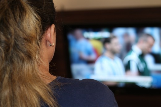 Posturile TV cu jurnale de știri nu vor fi obligate să prezinte cel puțin un minut de știri științifice sau tehnologice. Senatorii au respins ideea