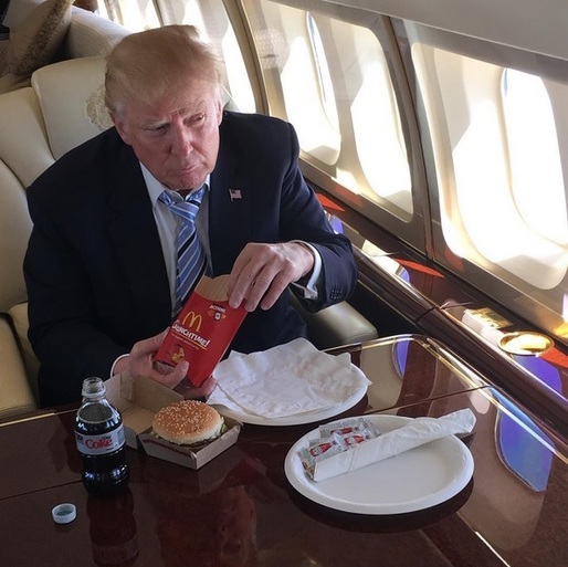 FOTO Trump, ridiculizat într-un mesaj publicat pe contul de Twitter al McDonald’s