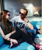Mișcarea surpriză a lui Marius Tucă: se retrage din afacerea cu Smart FM și lasă postul de radio pe mâna fiicei sale de 18 ani