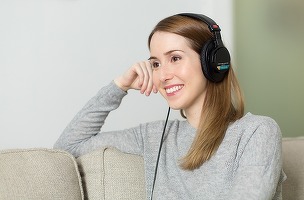 Piraterie muzicală: 40% din ascultări sunt ilegale