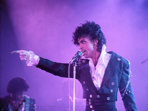 O chitară care i-a aparținut lui Prince a fost adjudecată la New York pentru 225.000 de dolari