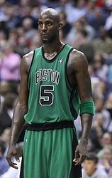Fostul baschetbalist Kevin Garnett spune că fost victima unei escrocherii de 77 de milioane de dolari