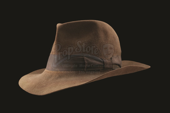 FOTO Pălăria lui Indiana Jones, adjudecată cu aproape 450.000 de euro la o licitație din Londra