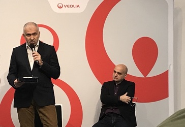 FOTO Veolia România lansează o dioramă multimedia pentru a susține lupta împotriva plasticului