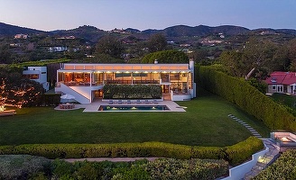 FOTO Vicepreședintele NBCUniversal vrea să își vândă casa din Malibu pentru o sumă record
