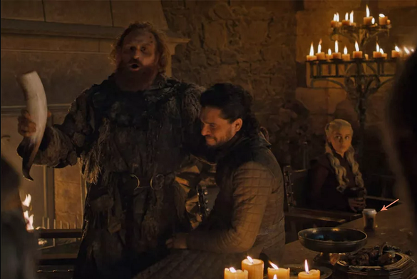 FOTO Un pahar de Starbucks, vizibil pe o masă în episodul al patrulea din „Game of Thrones”