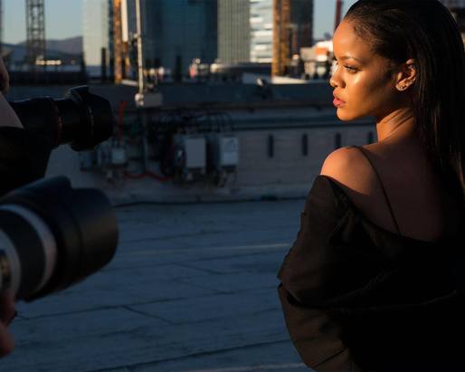 Grupul francez LVMH lansează împreună cu Rihanna o nouă marcă de lux