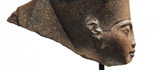 Un cap sculptat al faraonului Tutankhamon, vândut la licitație cu 5,3 milioane de euro
