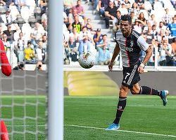 Cristiano Ronaldo a depășit bariera de 200 milioane de fani pe Instagram