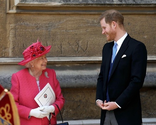 Regina Marii Britanii le interzice prințului Harry și soției sale să mai folosească brandul "Sussex Royal"