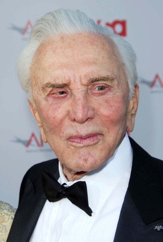 Kirk Douglas și-a lăsat moștenire aproape întreaga sa avere unor proiecte de binefacere