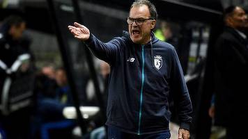 Leeds United sărbătorește împlinirea centenarului prin revenirea în Premier League, după 16 ani marcați de probleme financiare