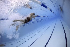 Piscinele interioare rămân închise 