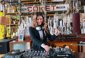 VIDEO Ana Călina, eleva de 17 ani care a strâns 4.000 de euro pentru spitale, a ajuns în finala Breakthrough Junior Challenge