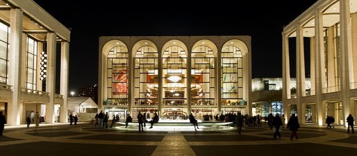 Metropolitan Opera din New York va rămâne închisă până în septembrie 2021